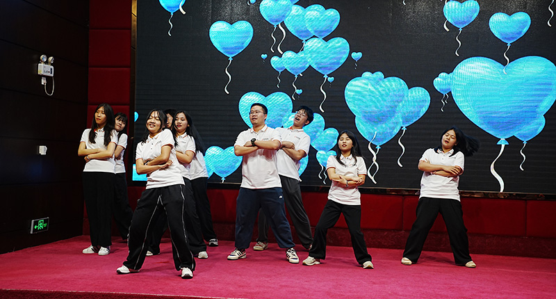 華商網(wǎng)絡(luò)10周年慶 